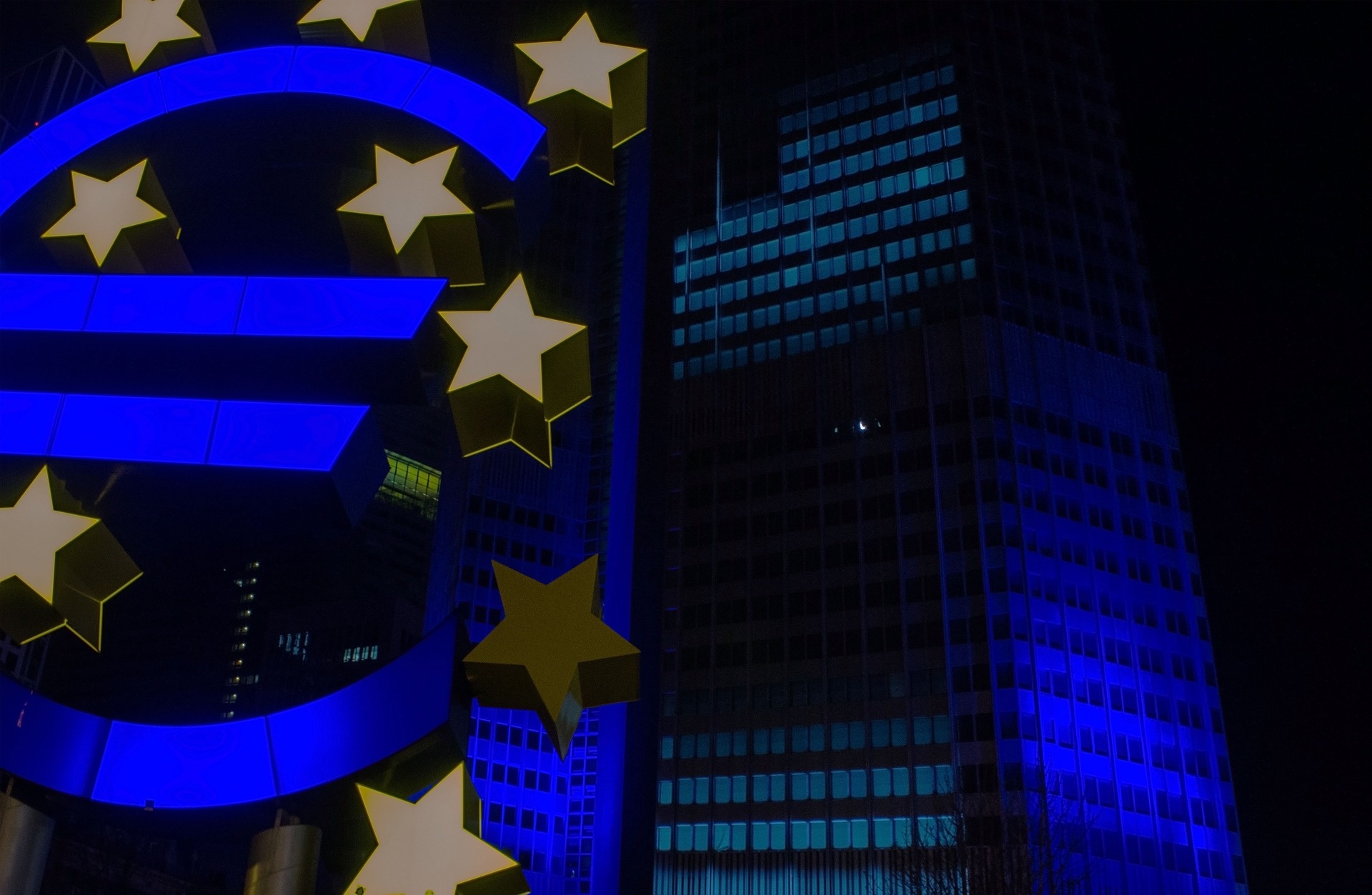 euro-g363d0256a_1920.jpg