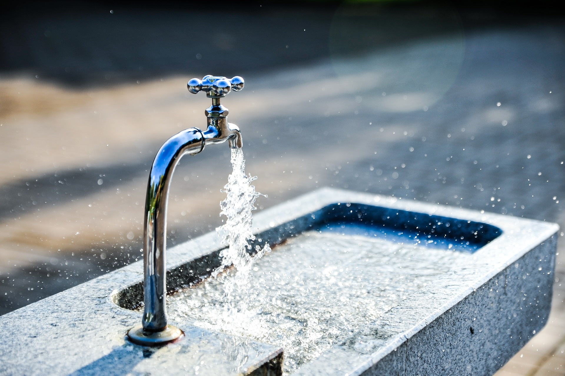faucet-g921c51774_1920.jpg