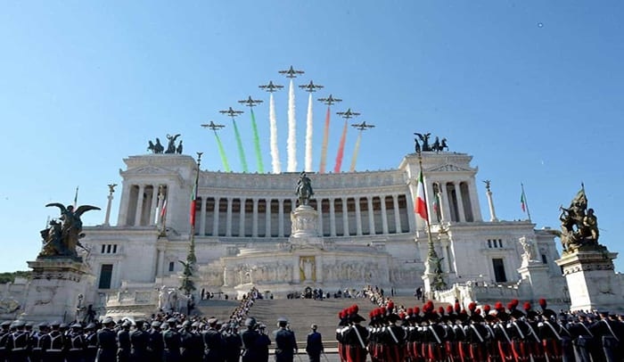 festa-della-repubblica-frecce-tricolori-min-1.jpeg