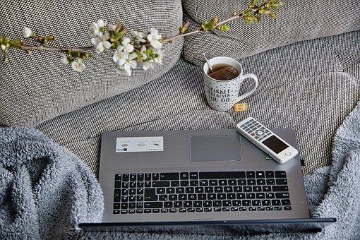 home-office-4980353__340.jpg