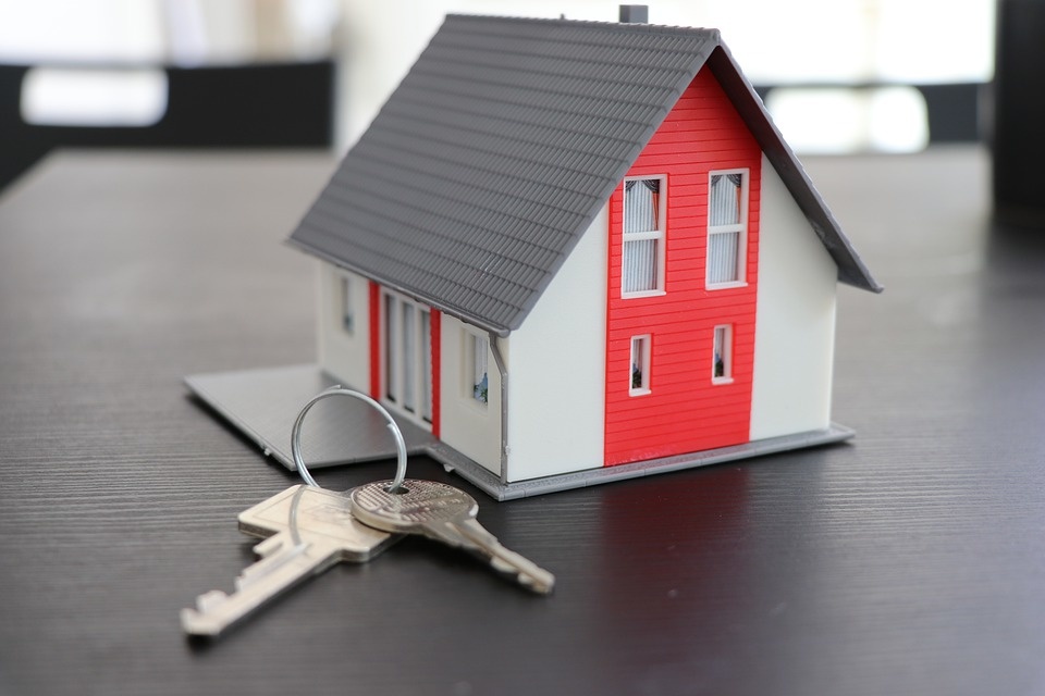 House-Building-Real-Estate-Apartment-Security-Key-4516175.jpg