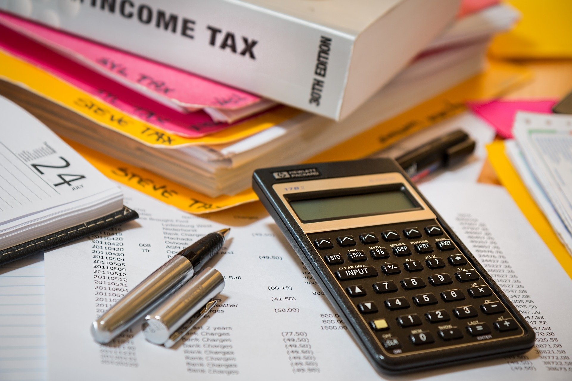 income-tax-g4e5948764_1920.jpg
