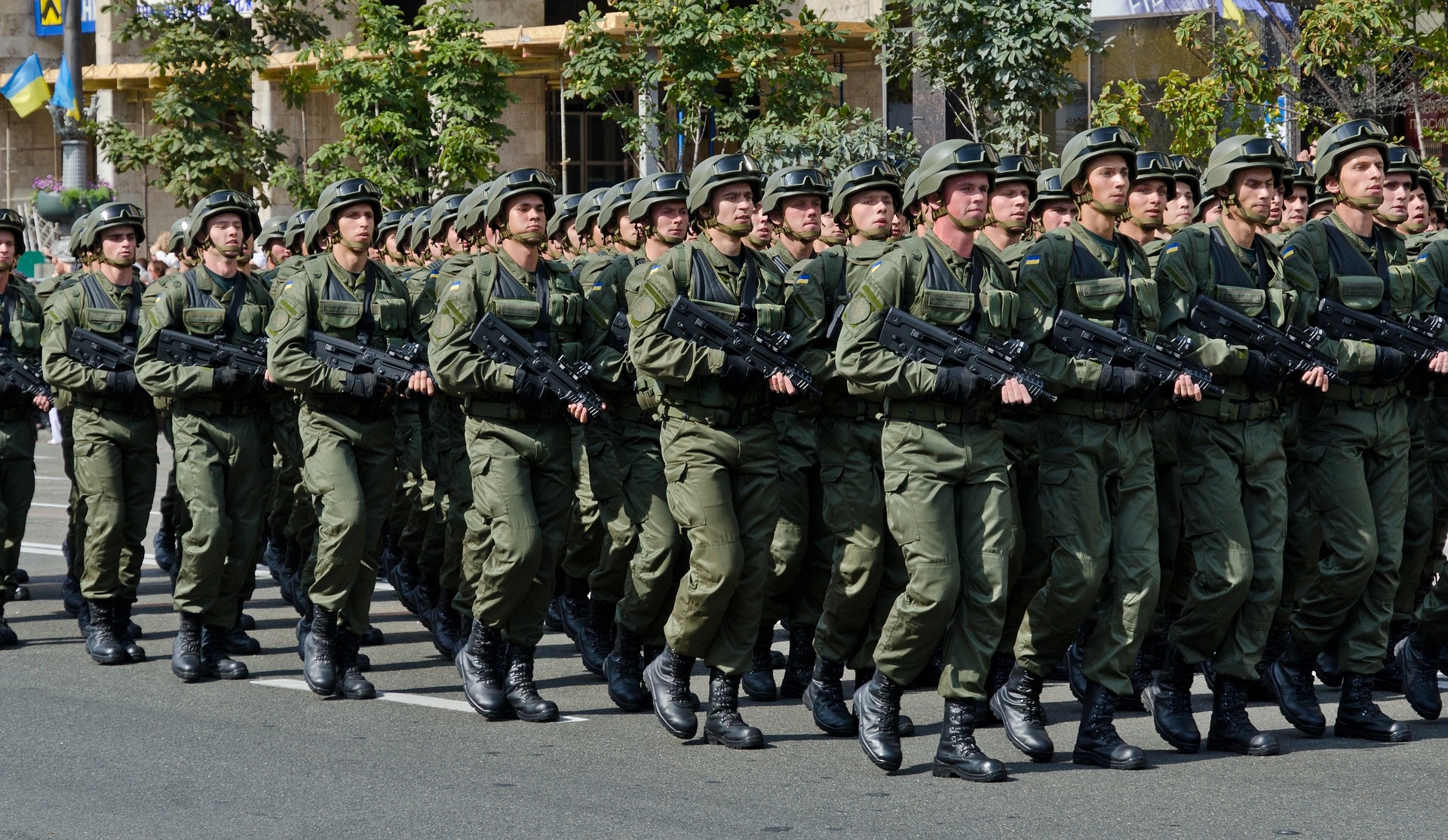 marching-g77a272dd0_1920.jpg