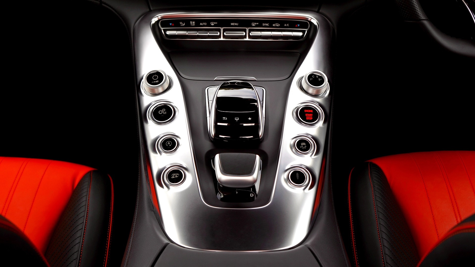 mercedes-benz-2498264_1920.jpg