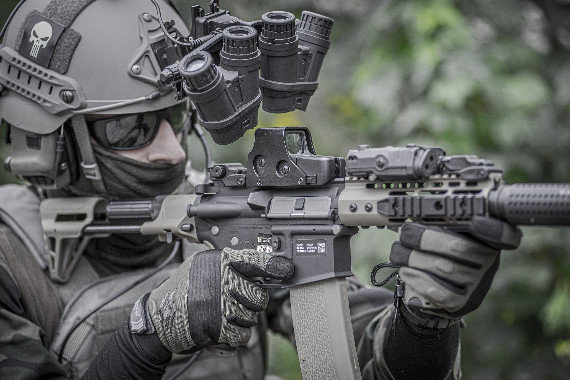 military-gdb3cc6343_1920.jpg