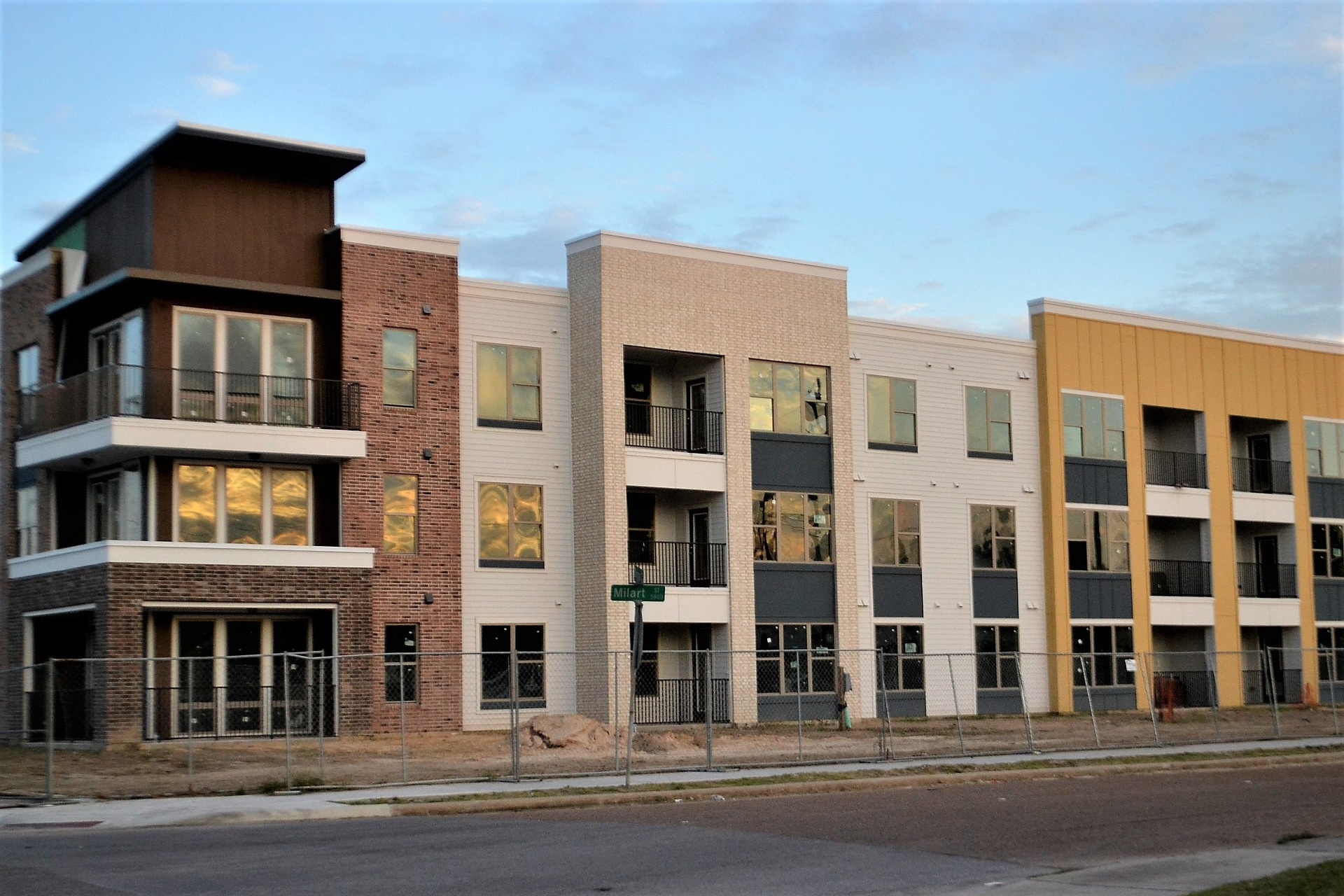 new-housing-development-2821968_1920.jpg