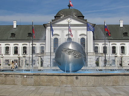 parliament-building-slovakia-bratislava-thumbnail.jpg