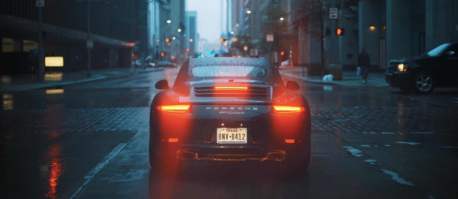 porsche-1851246_1920.jpg