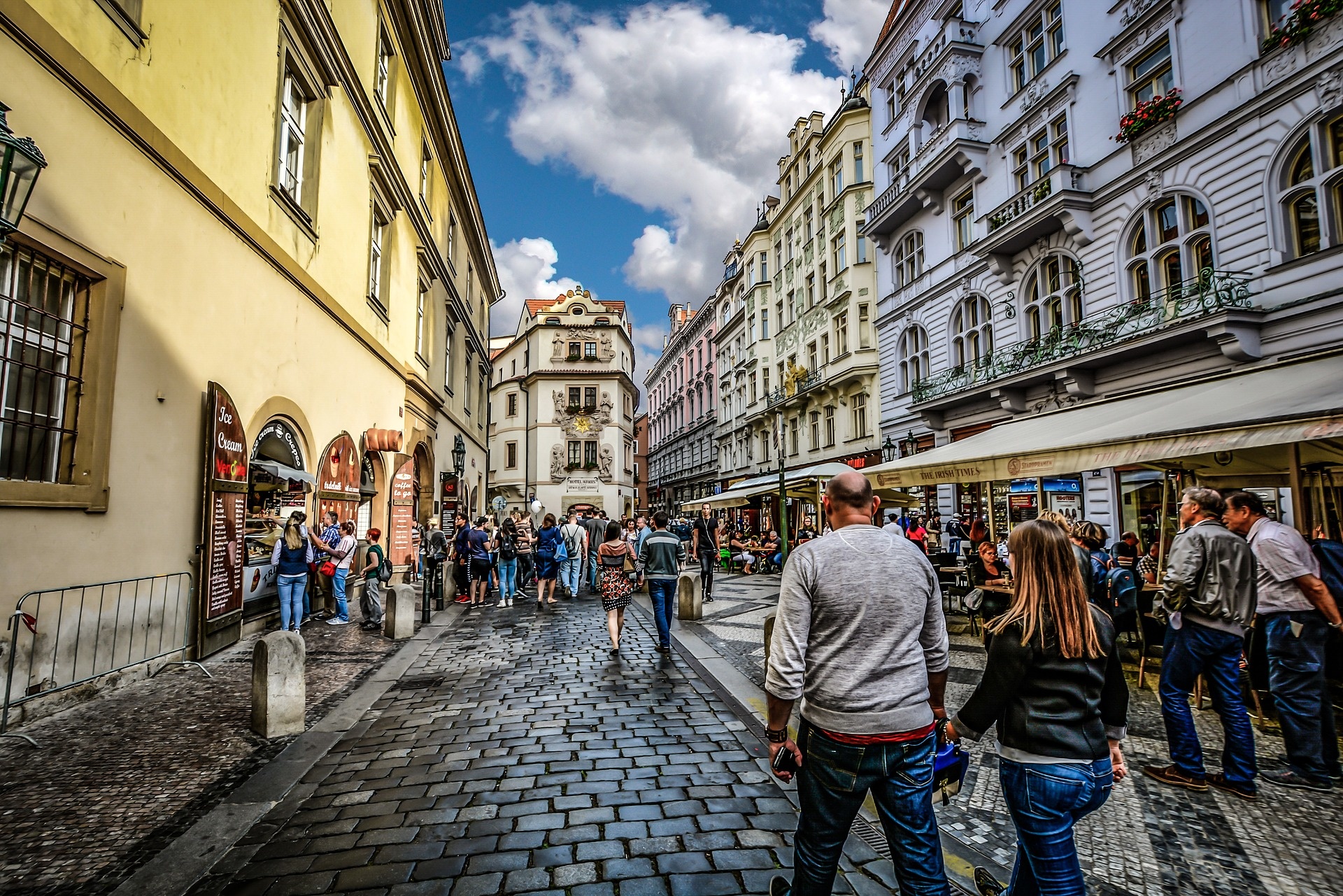 prague-gd28bc53df_1920.jpg