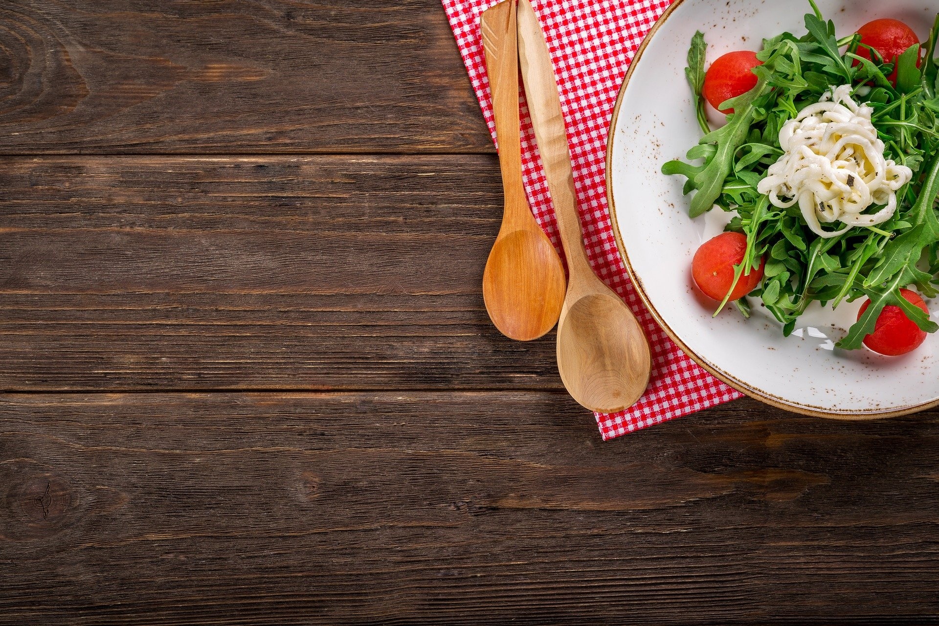 salad-g3c8df333e_1920.jpg
