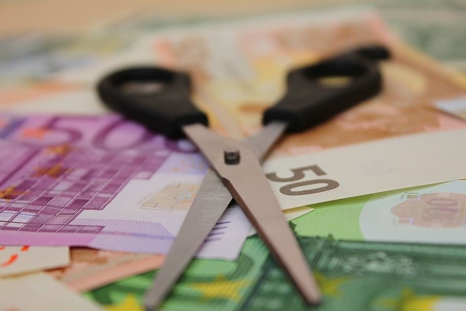 scissors-money-salary-profit.jpeg