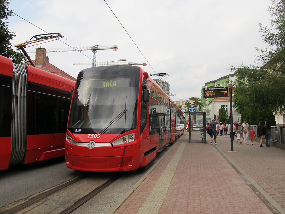 tram.jpg
