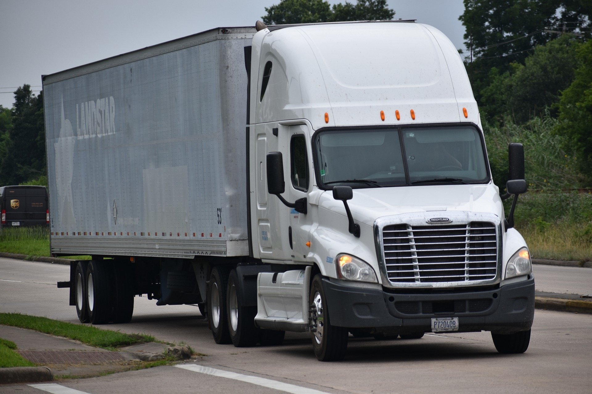 truck-gda981f8c6_1920.jpg