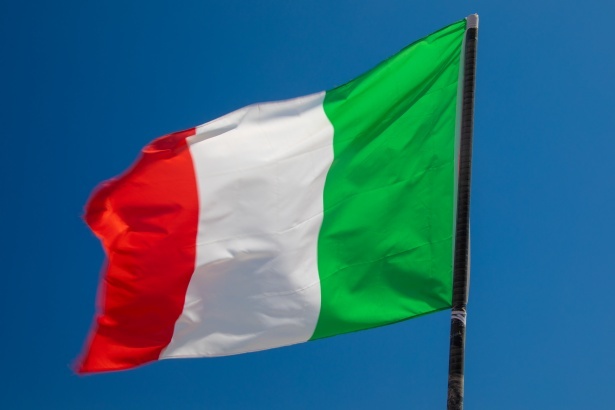 flag-of-italy-15469627030aa.jpg