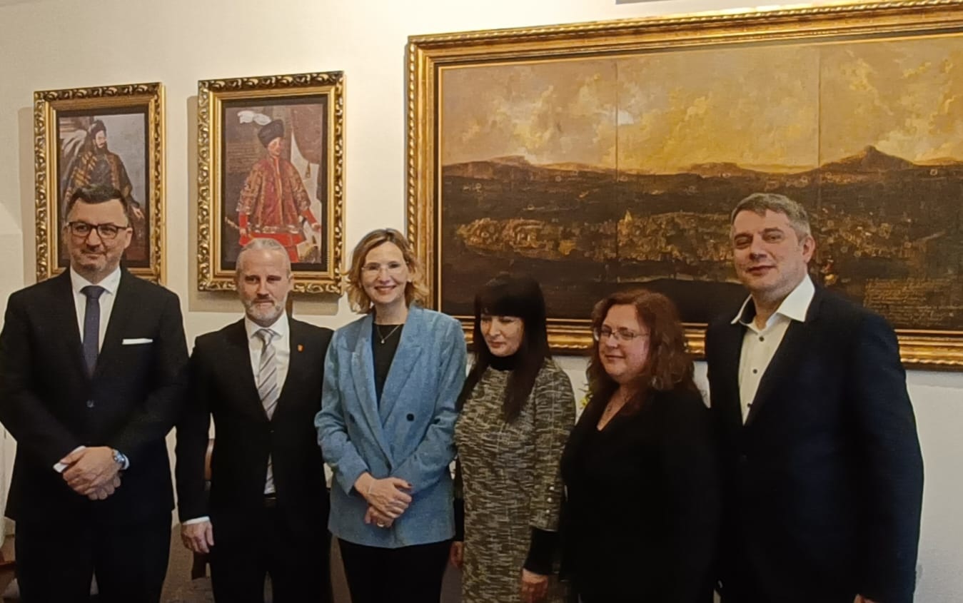 Foto Galanta 2.jpg
