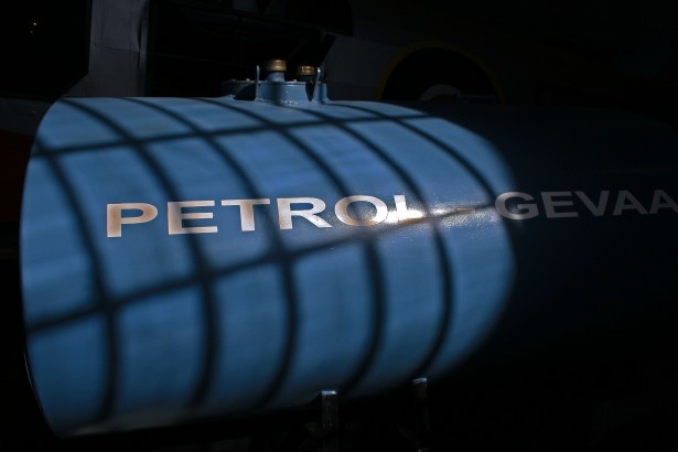 historic-portable-petrol-tank.jpg