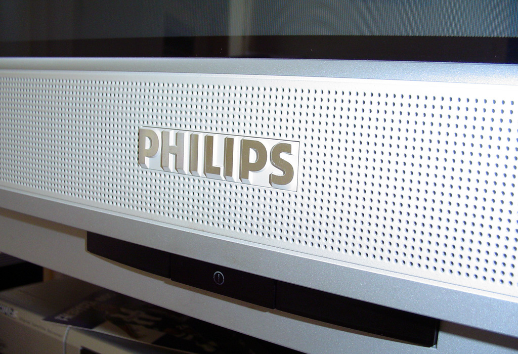 Philips-logo_on_widescreen.jpg