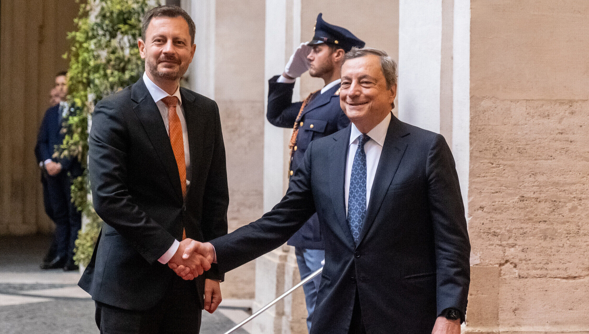 Premier-Slovensko-Taliansko-Eduard-Heger-Mario-Draghi-e1662640491272.jpg
