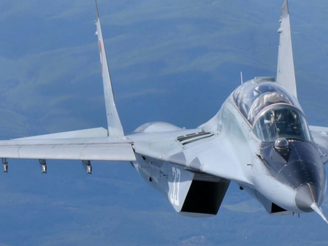 questo-caccia-sovietico-mig-29-vendita-completamente-funzionante-v7-359055-1280x960.jpg