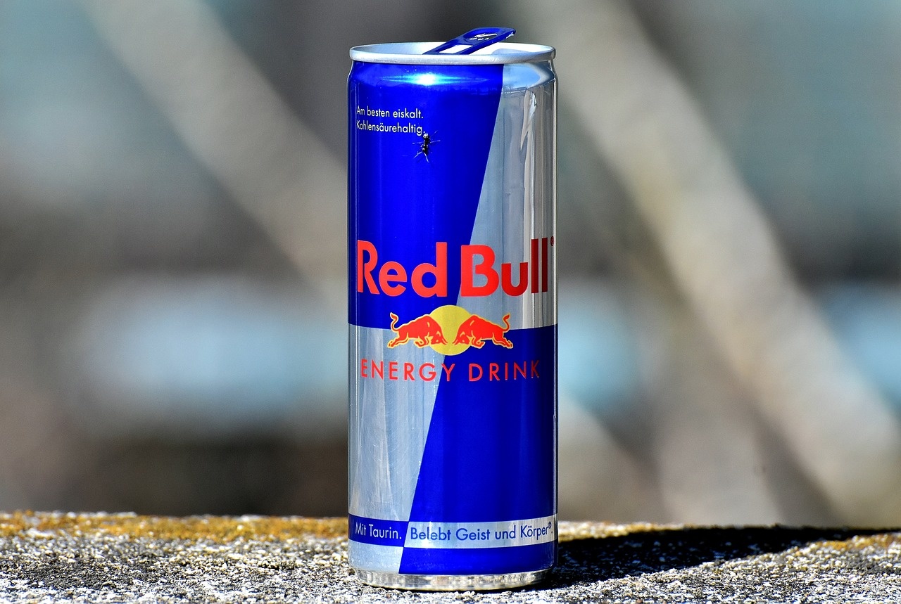 red-bull-3301415_1280.jpg