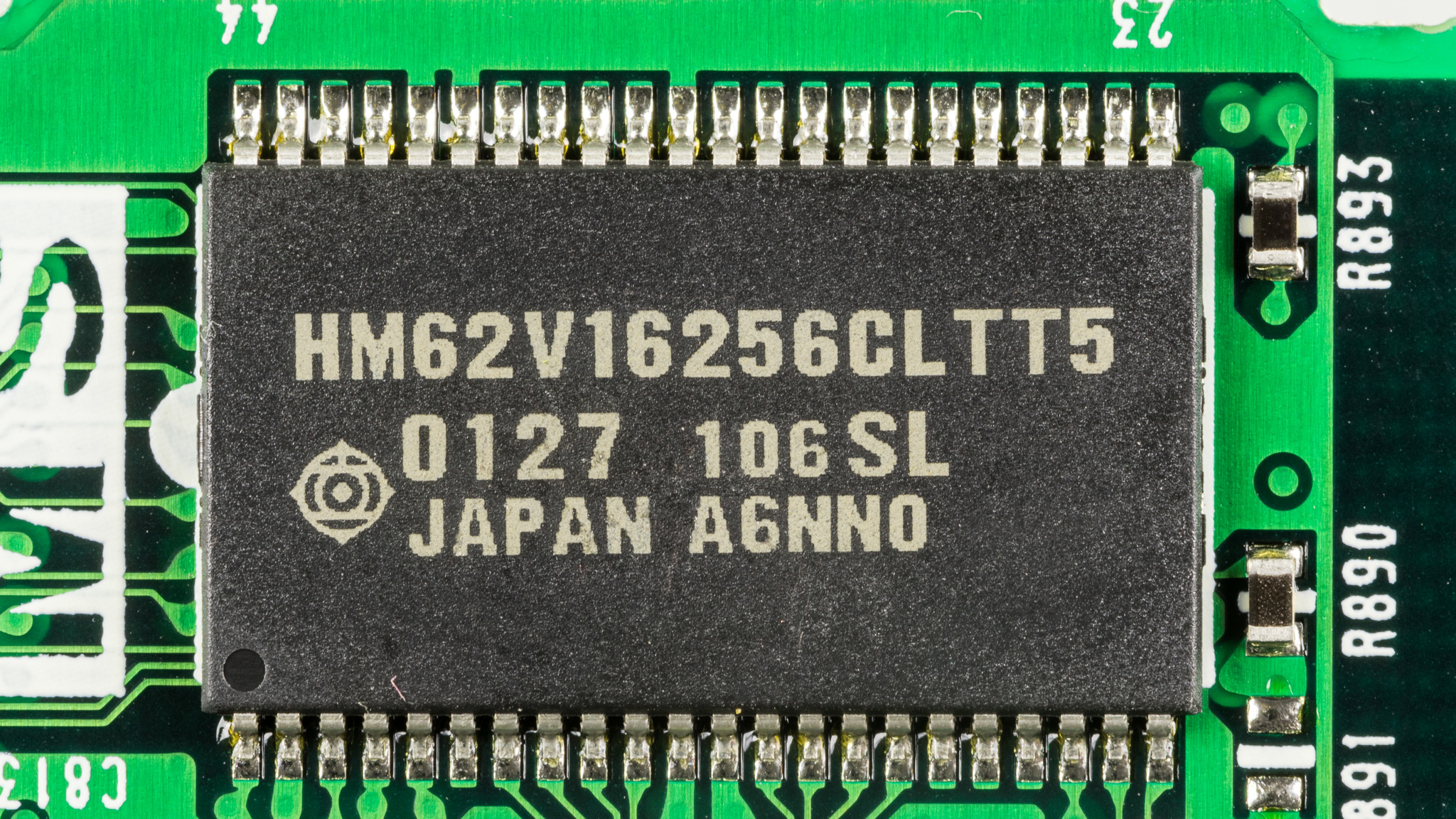 Sony_VPL-HS1_-_SD_Card_board_-_Hitachi_HM62V16256CLTT-5-92494.jpg