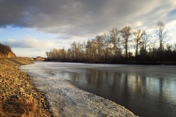 spring-evening-on-the-river.jpg