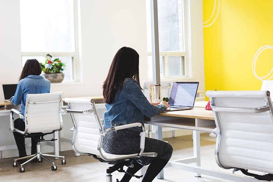 women-business-laptop-office.jpg
