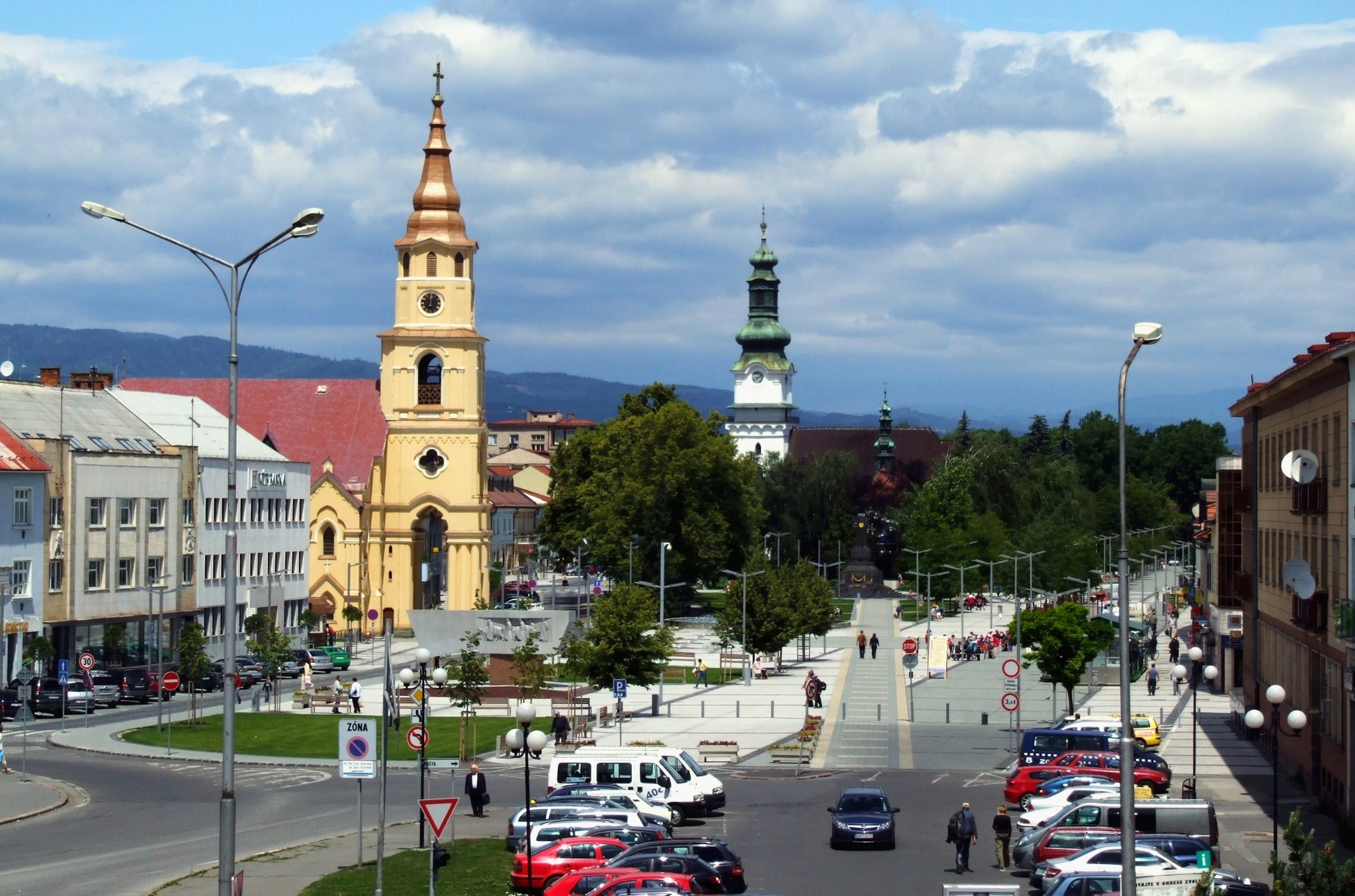 Zvolen_(Zólyom,_Altsohl)_-_city_center.jpg