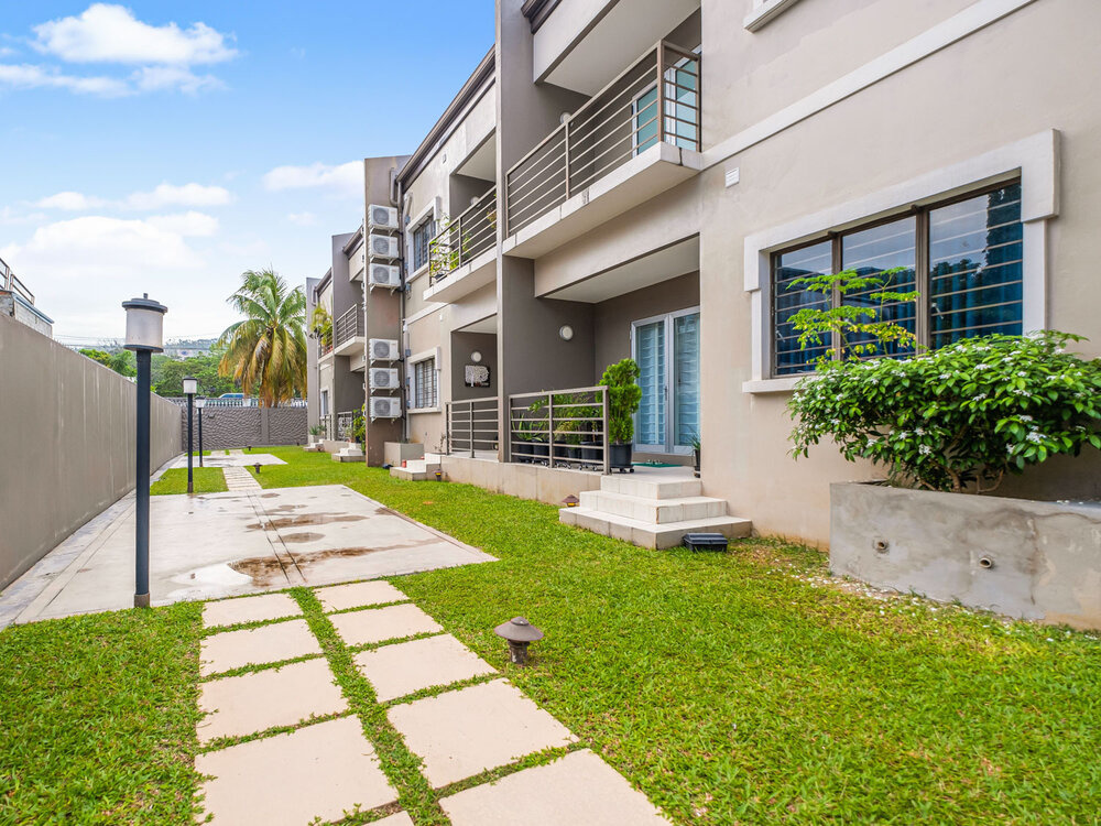 12-backyard-Edit.jpg