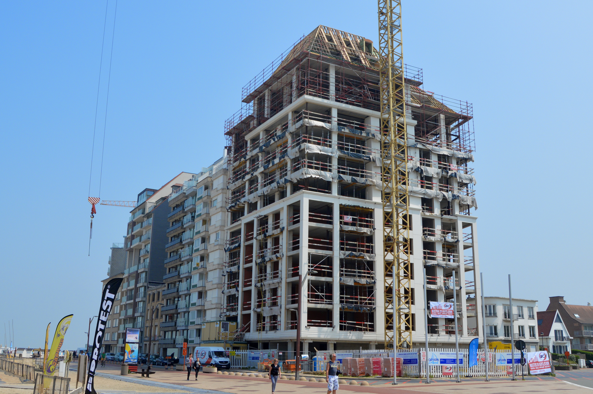 Apartments_under_construction_in_Knokke-Heist.jpg