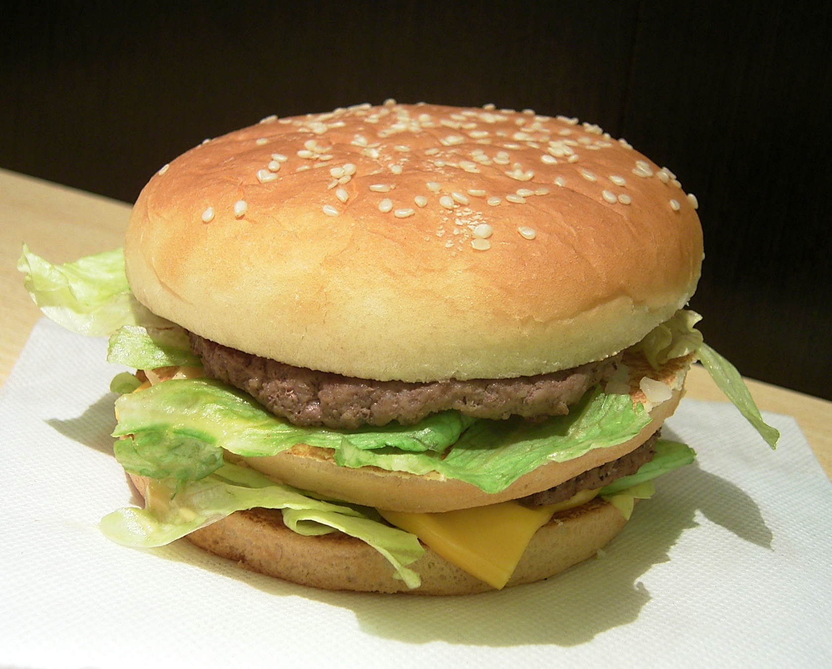 Big_Mac_hamburger_-_Japan_(1).jpg