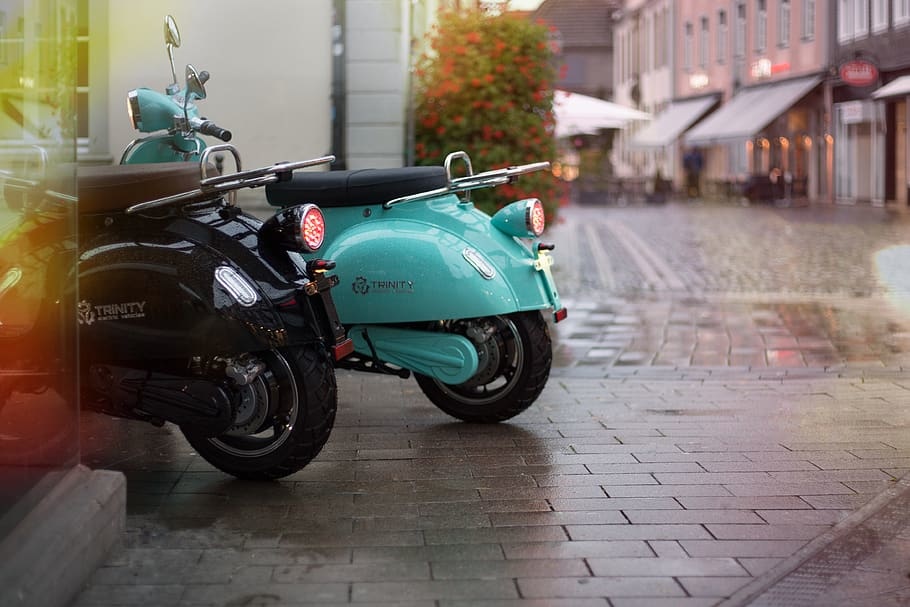 electric-scooter-e-scooter-electric-drive-emission-quiet-powerful.jpg