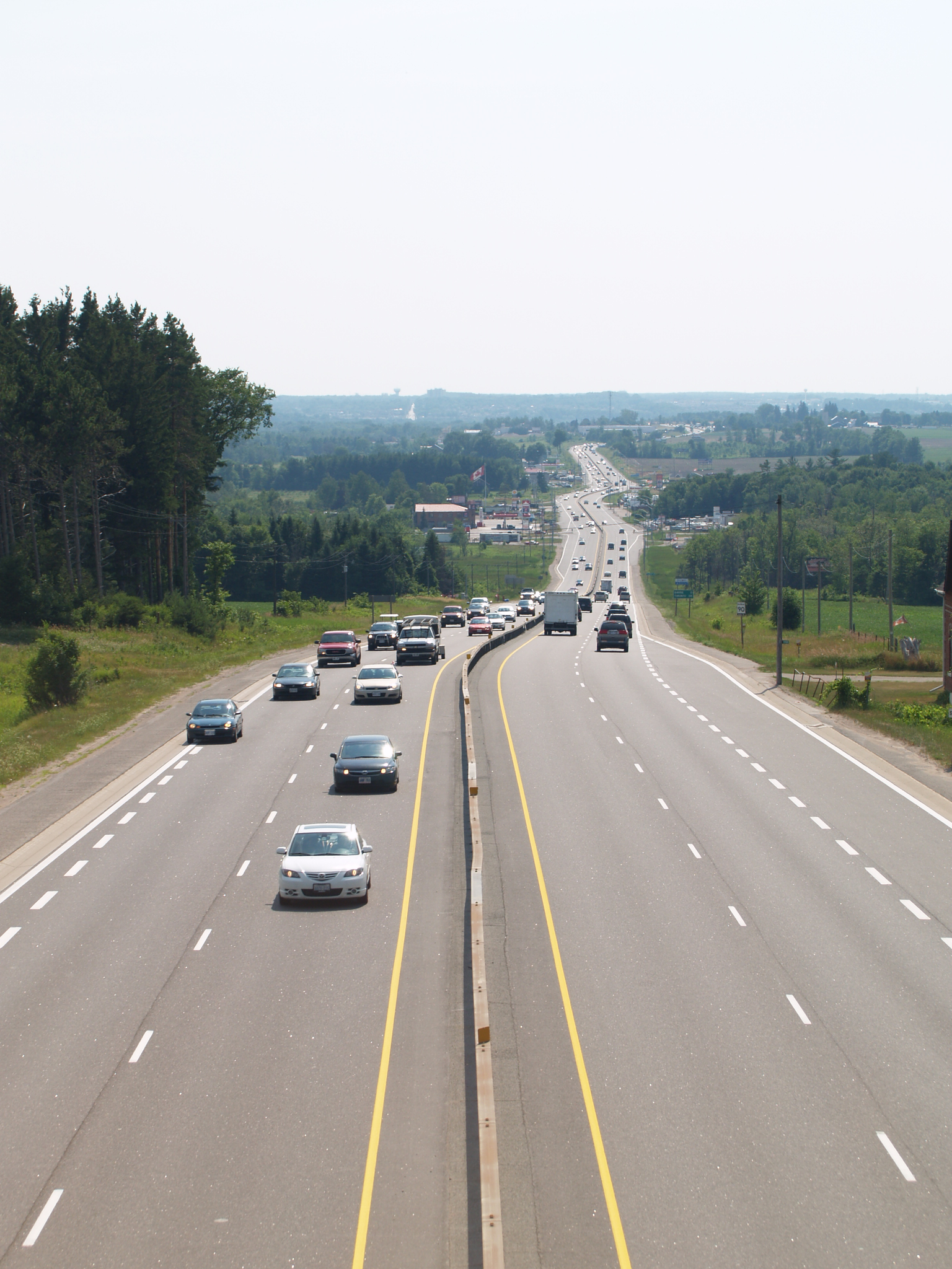 Highway_11_approaching_Crown_Hill.png