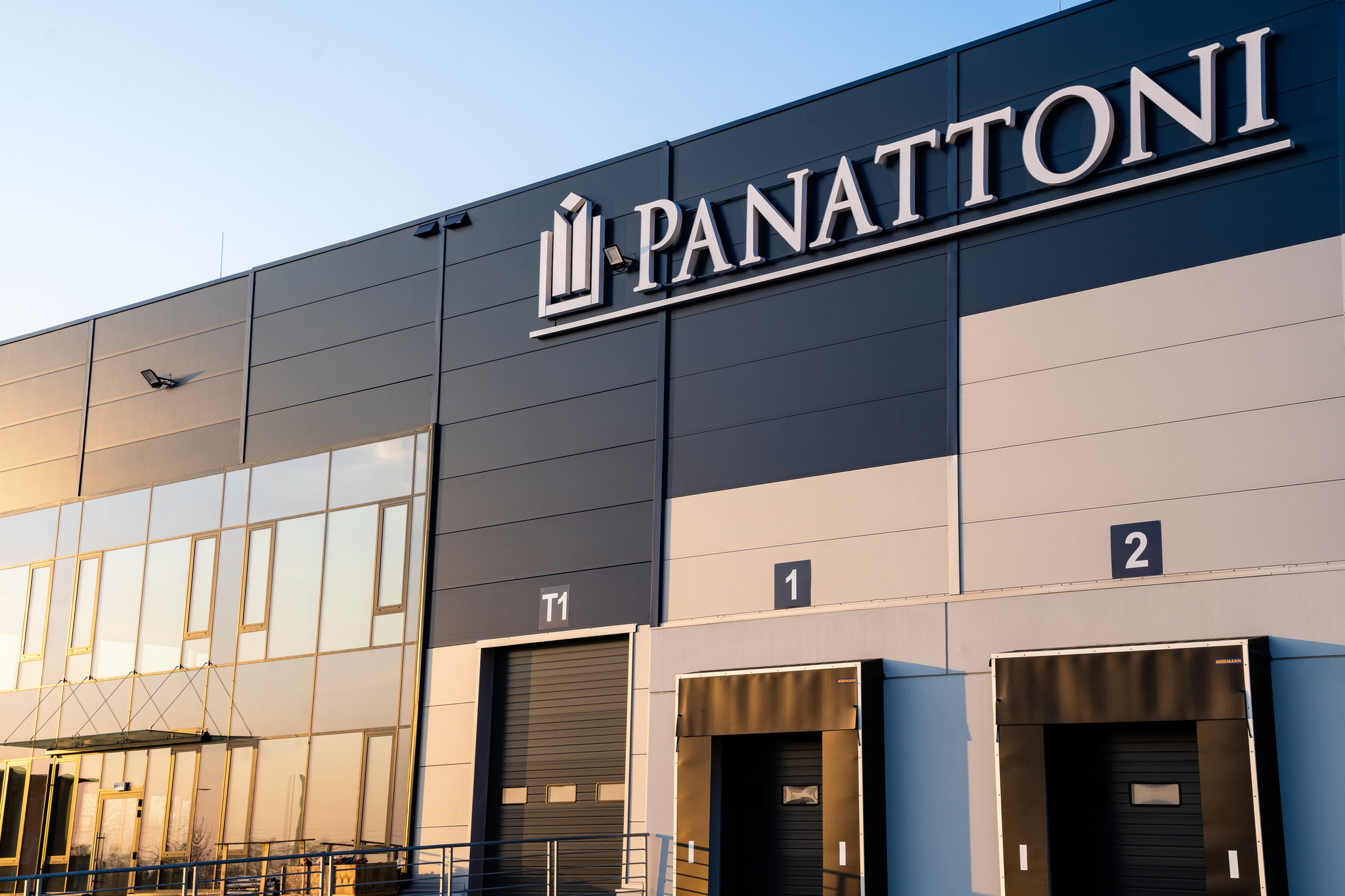 Panattoni_warehouse.jpg