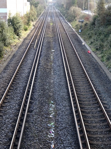 railroad-tracks-1517953957knZ.jpg