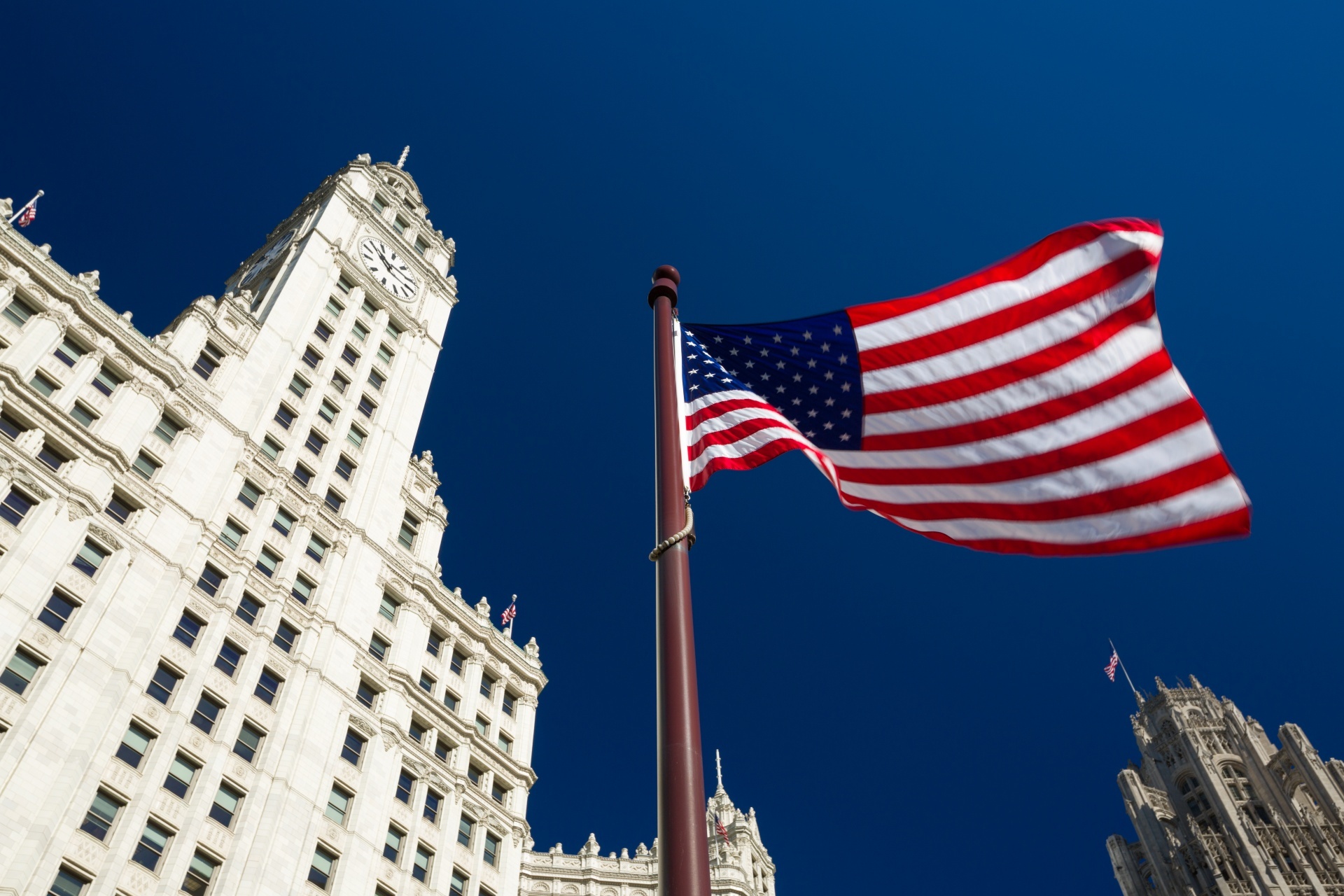 american-flag-and-city-buildings-1478019825zR7.jpg