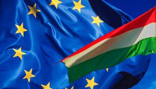 Bandiera-Ungheria-su-Bandiera-Unione-europea.jpg