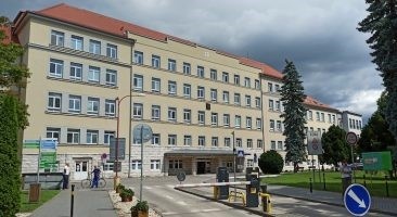 fakultná-nemocnica-AGEL-Skalica3-380x200.jpg
