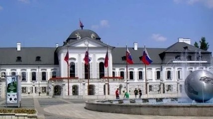 governo slovacco.jpg