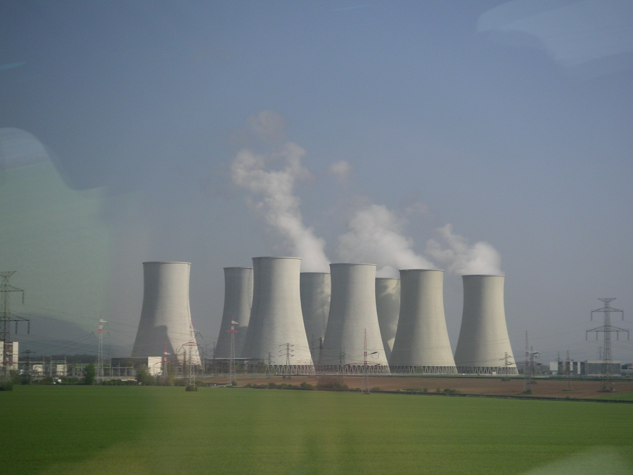 Jaslovske_Bohunice_Power_Plant_1.jpeg