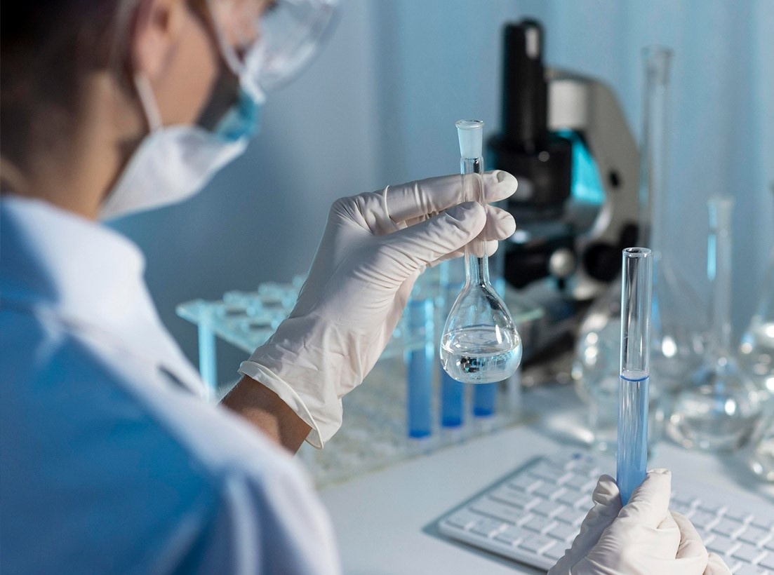 lavorare-nel-settore-chimico-farmaceutico.jpg