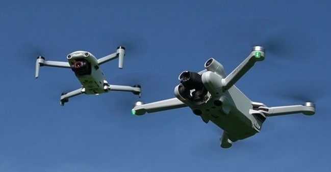 mini3-nano-plus-in-volo-insieme.jpg