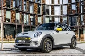 Mini Coooper elettrica.jpg