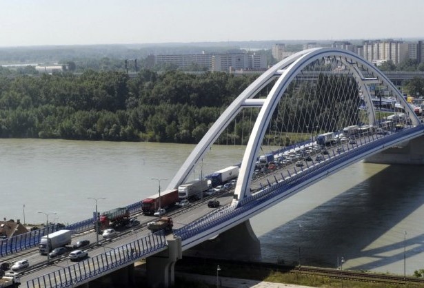 ponte Apollo.jpg