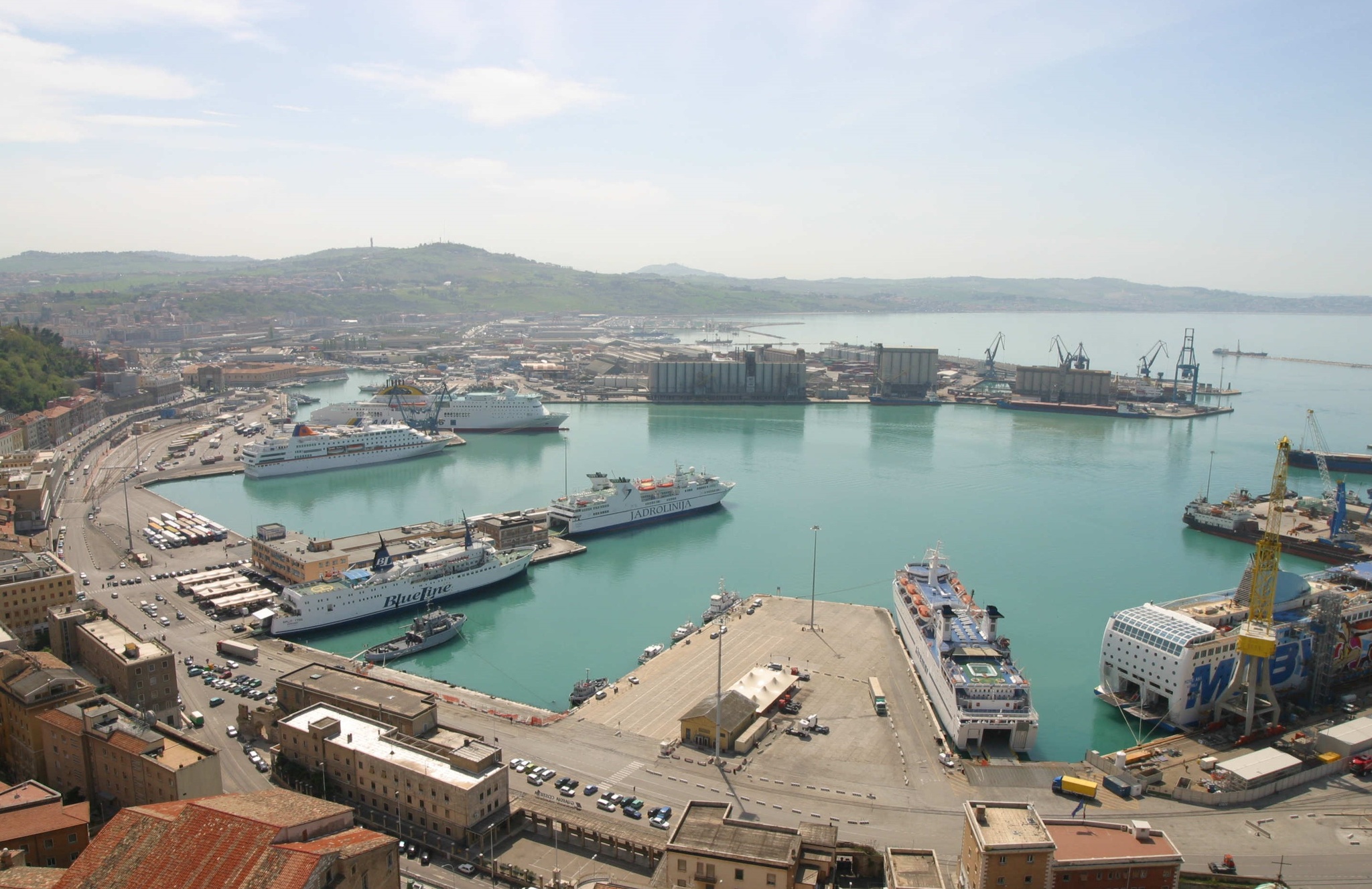 Porto_ancona.jpg