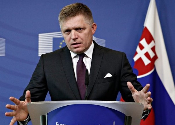 roberto fico.jpg