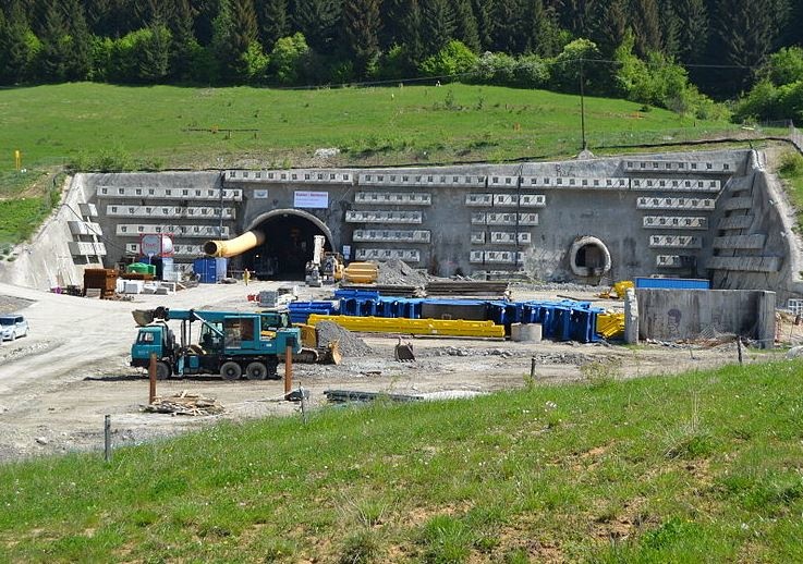 tunel Visnove.JPG