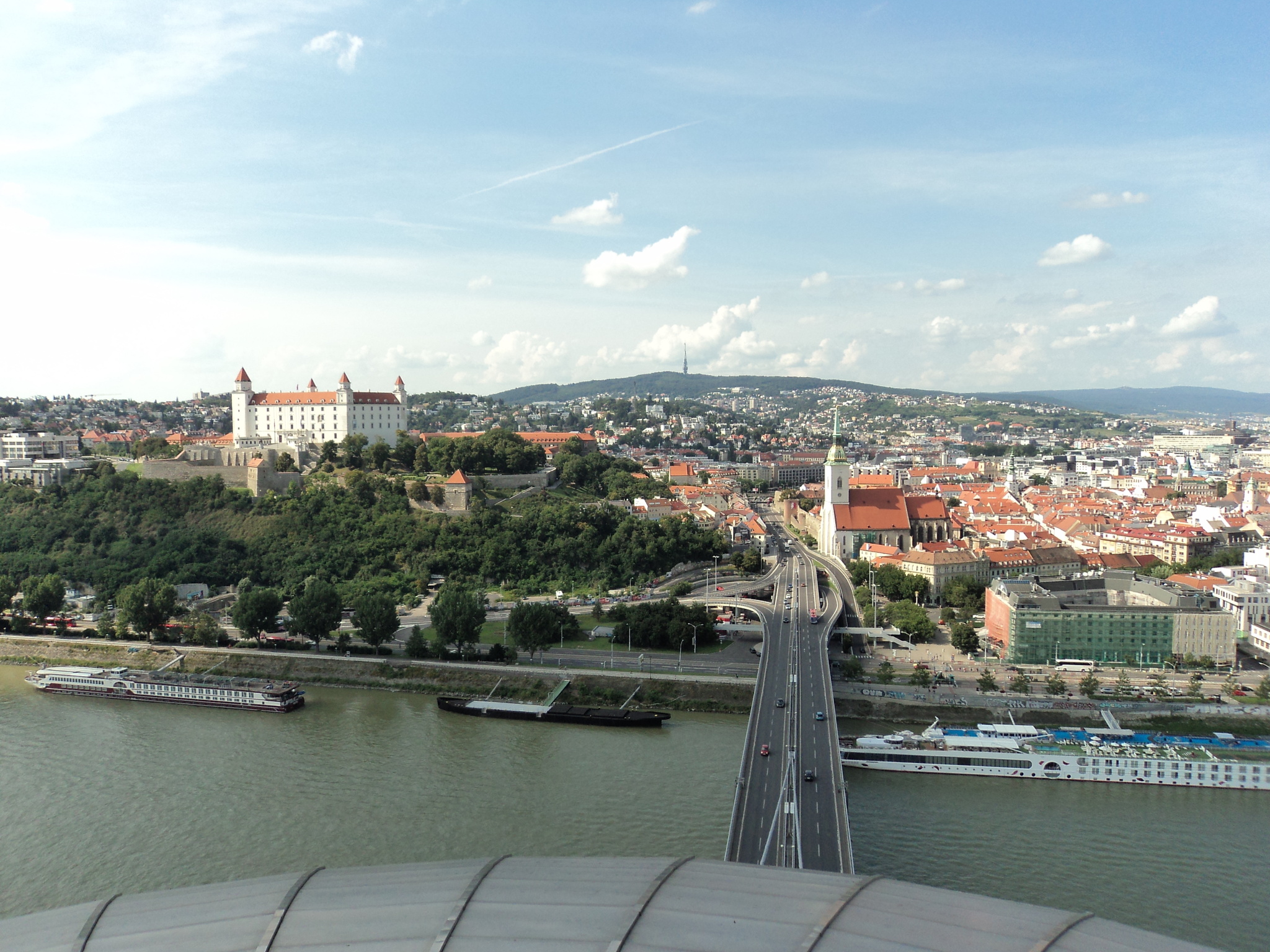 Bratislava_from_the_top.jpg