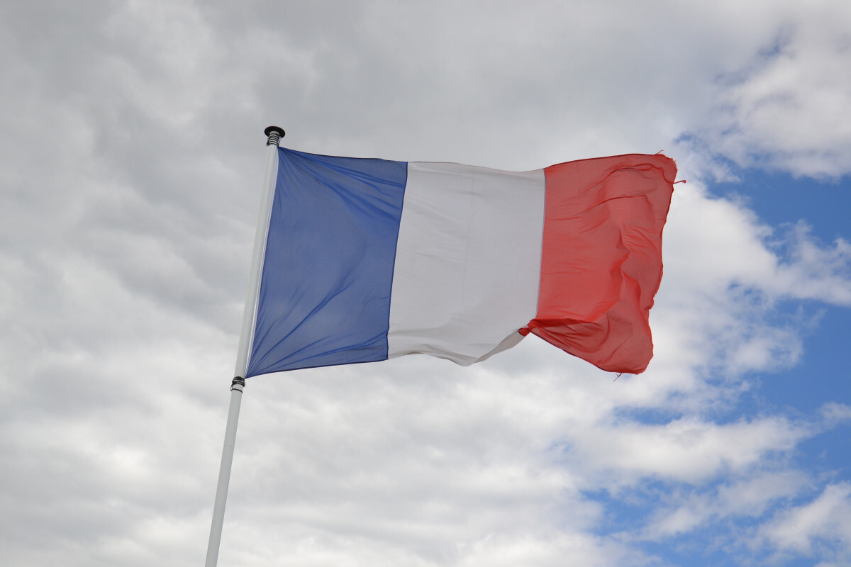 france_flag_tricolor_wind_tribute_national_flag_french_flag_country-794565 (1).jpeg