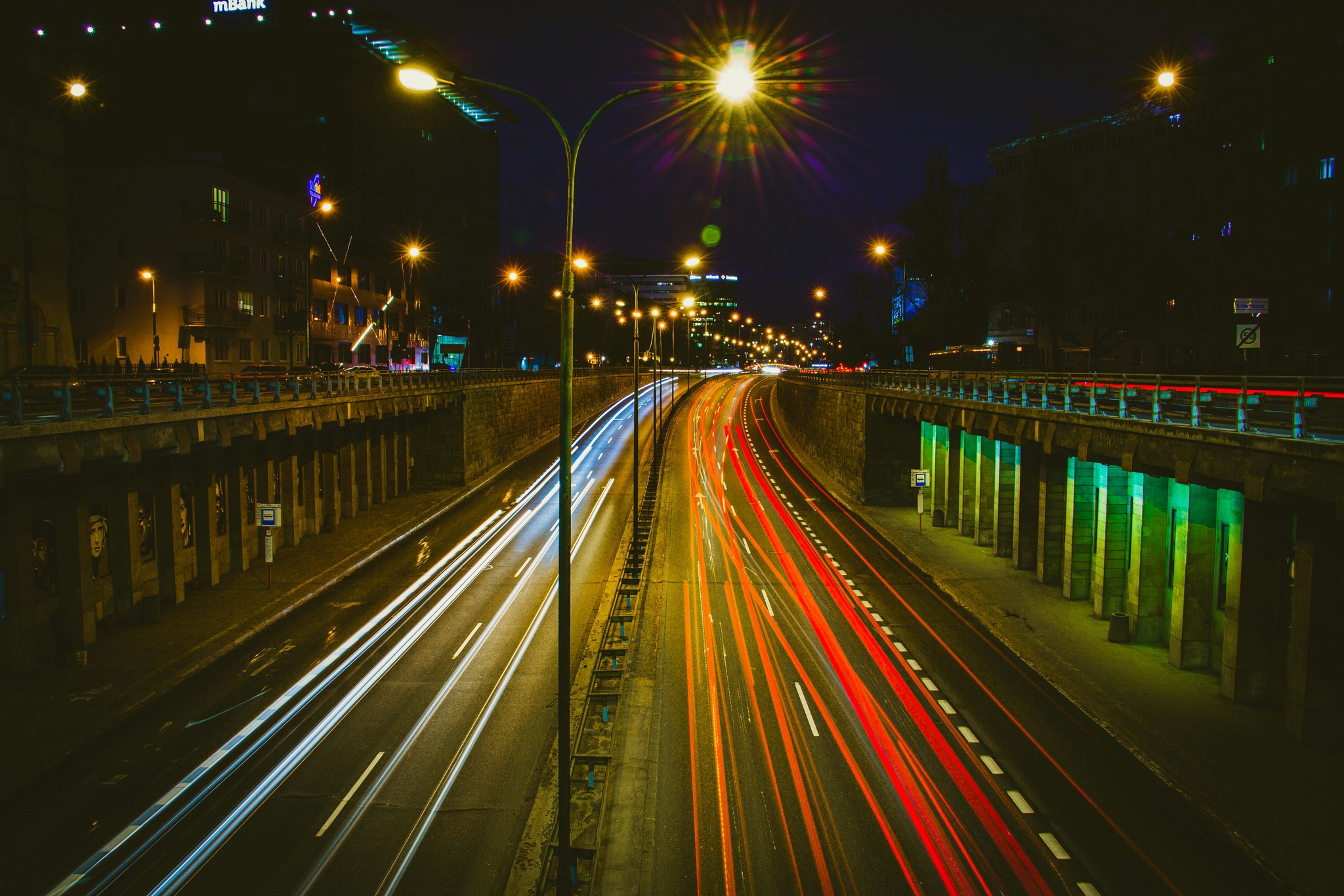 free-photo-of-citta-luci-notte-strada.jpeg